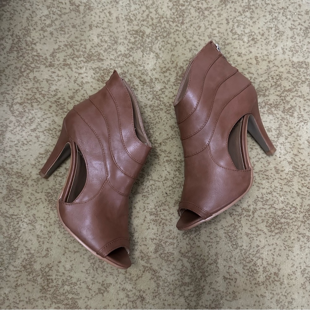 Peep toe brown booties